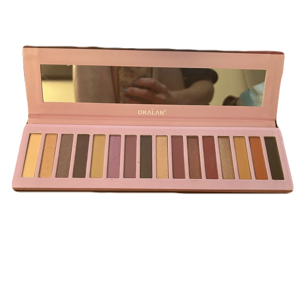 NWT Okalan Champagne I 16-Color Shadows Palette
